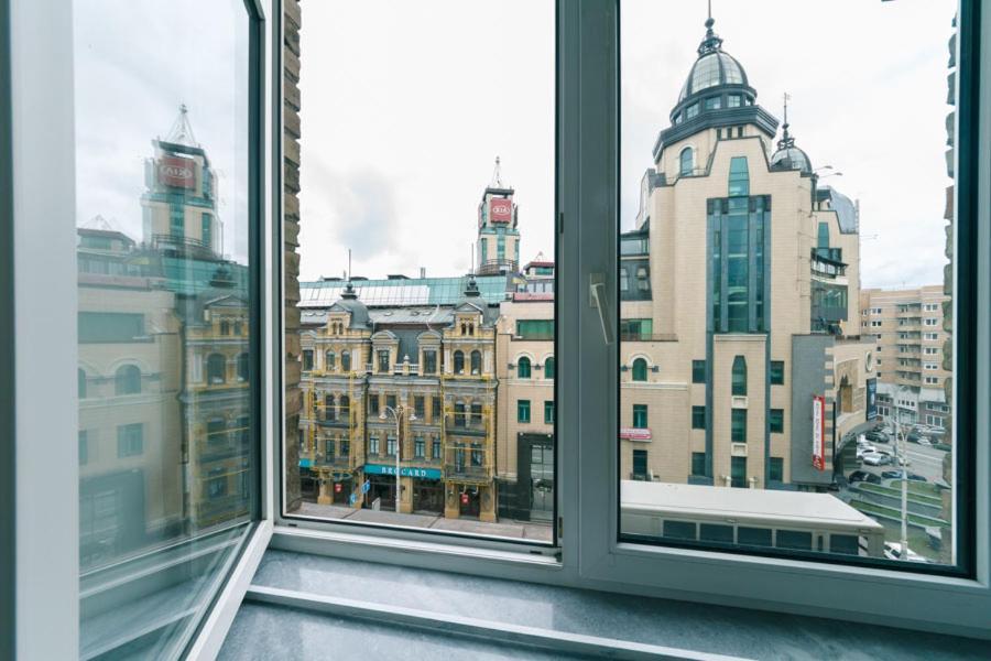 Apartment Arena City Loft Kiev Bagian luar foto