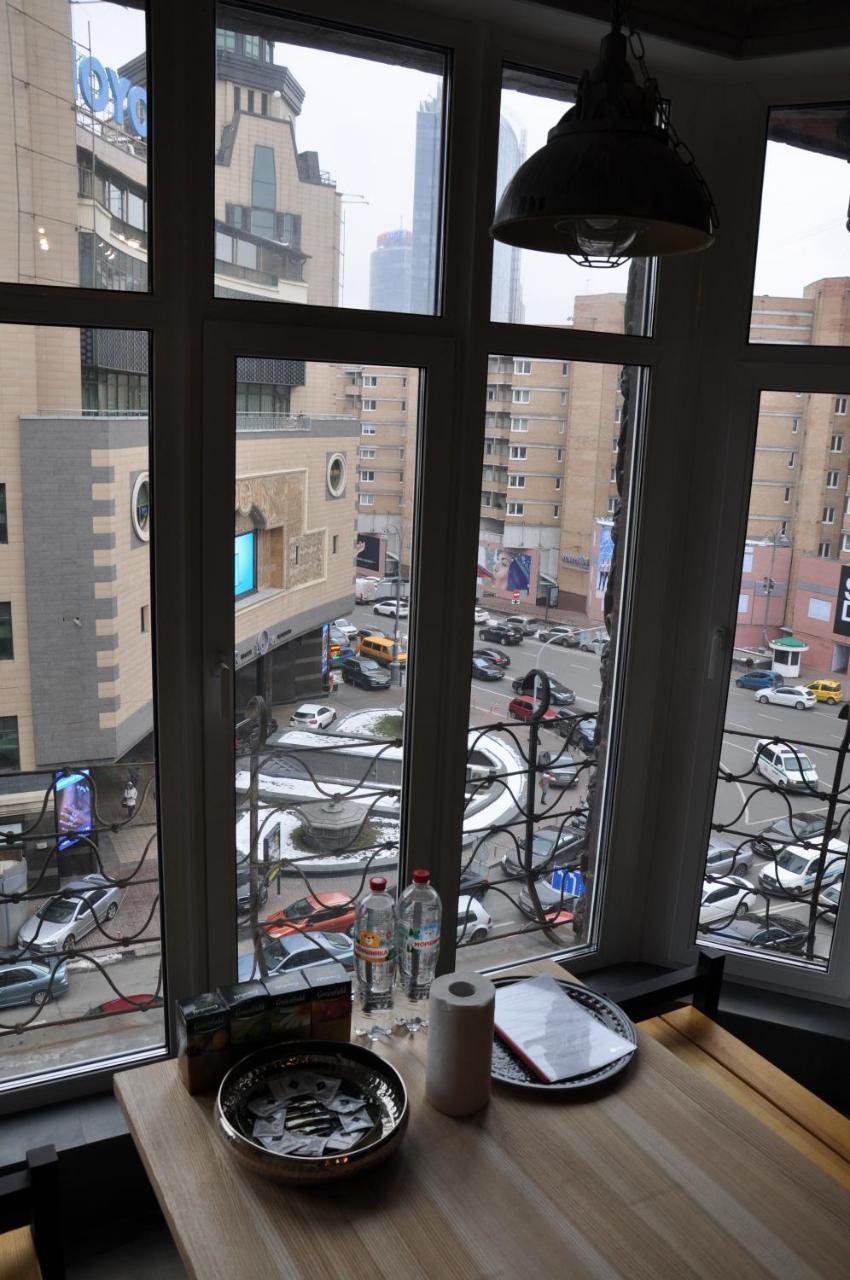 Apartment Arena City Loft Kiev Bagian luar foto